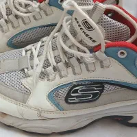 ۲عدد کفش|کیف، کفش، کمربند|بجنورد, |دیوار