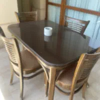 میز ناهارخوری چهار نفره