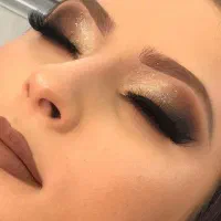 آموزش تخصصی میکاپ مناسب ورود به بازار کار