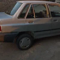 پرایدنقره ای