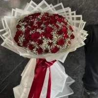 گل رز با عروس