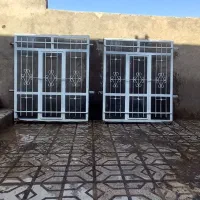 پنجره دست دوم با شیشه تروتمیز