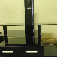 میز تلویزیون و ال ای دی