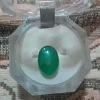 چند عدد نگین انگشتر