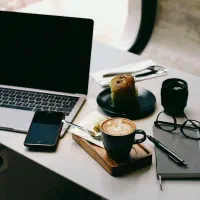 فتوشاپکار حرفه‌ای هستم/تغییر متن/طراحی بنر، پوستر