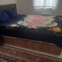 پتو گلبافت دونفره در حد نو به دلیل جابه جایی