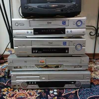 ویدیو وی اچ اس بزرگ