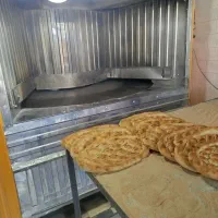 نیروی کار در نانوایی آزاد پز