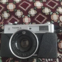دوربین قدیمی yashica اصل ژاپن کاملا سالم