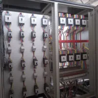 استخدام نیروی برق کار