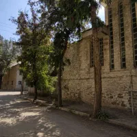 کلنگی ۲۴۰ متری دونبش / خیابان تختی