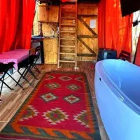 اجاره کلبه تمام شیشه ای زیارت