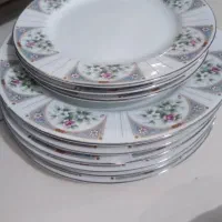 خورده ریز آشپزخونه  کارکرده به فروش می‌رسد