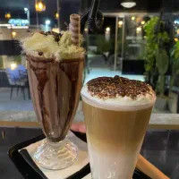کار در کافه