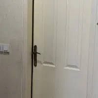 ۲ عدد درب چوبی سفید