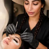 اکستنشن مژه ، لیفت و لمینت ابرو مژه