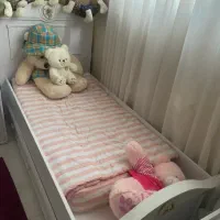 تخت کودک و نوزاد آپادانا