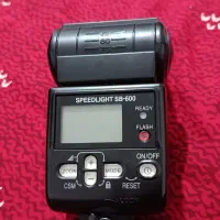 فلاش nikon SPEEDLlGHT SB600