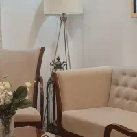 آباژور کنار سالنی جنس پایه فلزی رنگ آنتیک