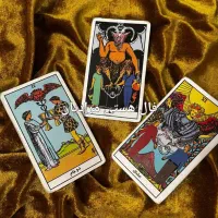 استاد فال* تاروت * پیشگویی دقیق ودرست*