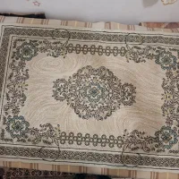 یک قالیچه ۸۵در ۱۲۵ و یک پادری