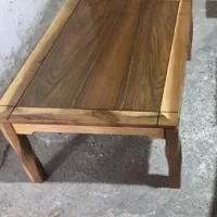 میز / جلومبلی