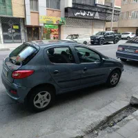 206 مدل ۸۳ تمیز