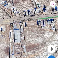 زمین-در-کنار-پمپ-بنزین-در-ابهر