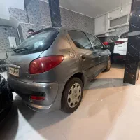 پژو ۲۰۶ تیپ ۶ اتومات مدل ۸۴ استثنایی