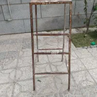 چهار پایه اهنی