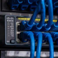 کانفیگ،عیب‌یابی و پشتیبانی تجهیزات Cisco وMikroTik