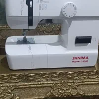 دوعدد چرخ خیاطی