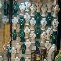 ویترین طلا وجواهر