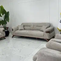 مبل.   دنیز