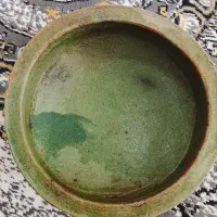 تعدادی ظرف و ظروف گمج شکلات خوری