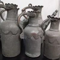 یک کلکسیون آفتابه مسی قدیمی کیلویی