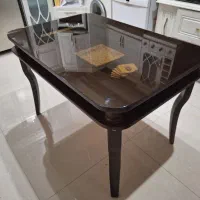 میز تک. ناهارخوری ۶ نفره. بدون صندلی.