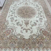 یه جفت فرش9متری700شانه تخفیف دارد