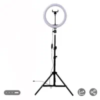 رینگ لایت پایه دار