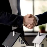استخدام خانم یا آقا برای دفتر املاک