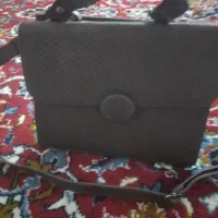 کیف|کیف، کفش، کمربند|قم, شهر قائم|دیوار