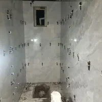 کاشی کاری و تخریب