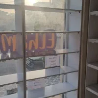 قفسه ، میز ، صندلی