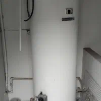 آبگرمن ایستاده