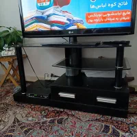 میز تلویزیون شیشه ای