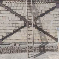 نردبان چوبی