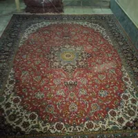 دو عدد فرش یکی ماشینی یکی دست بافت|فرش|مراغه, |دیوار