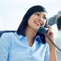 منشی تلفنی جهت پاسخدهی و نوبت دهی بیماران