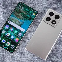 شیاومی 15t .کاملا نو 512G. فقط دو هفته کارکرده