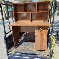 میز پشتی دار و صندلی